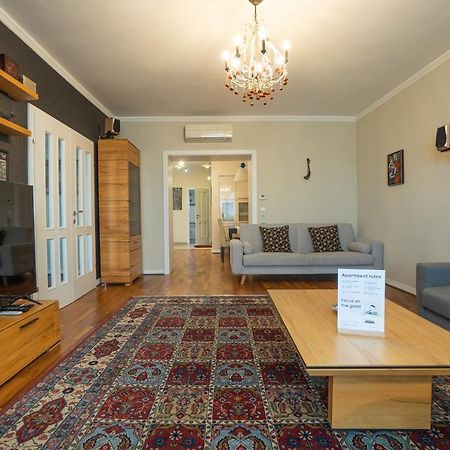 Apartment With A Balcony - 15 Min To City Center Wenen Buitenkant foto