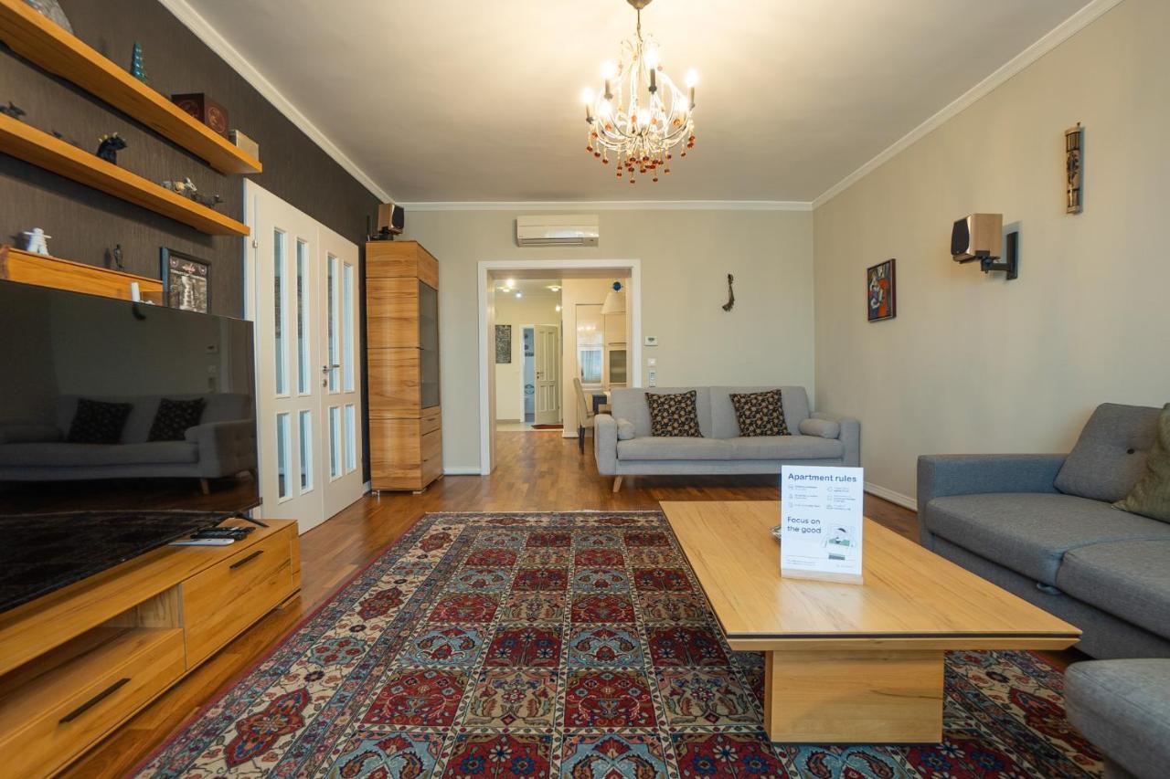 Apartment With A Balcony - 15 Min To City Center Wenen Buitenkant foto