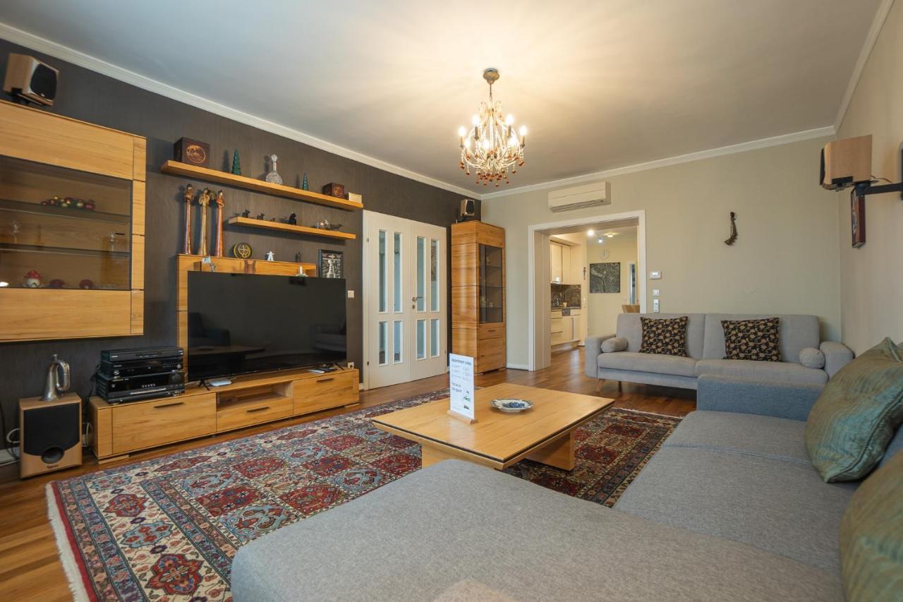 Apartment With A Balcony - 15 Min To City Center Wenen Buitenkant foto